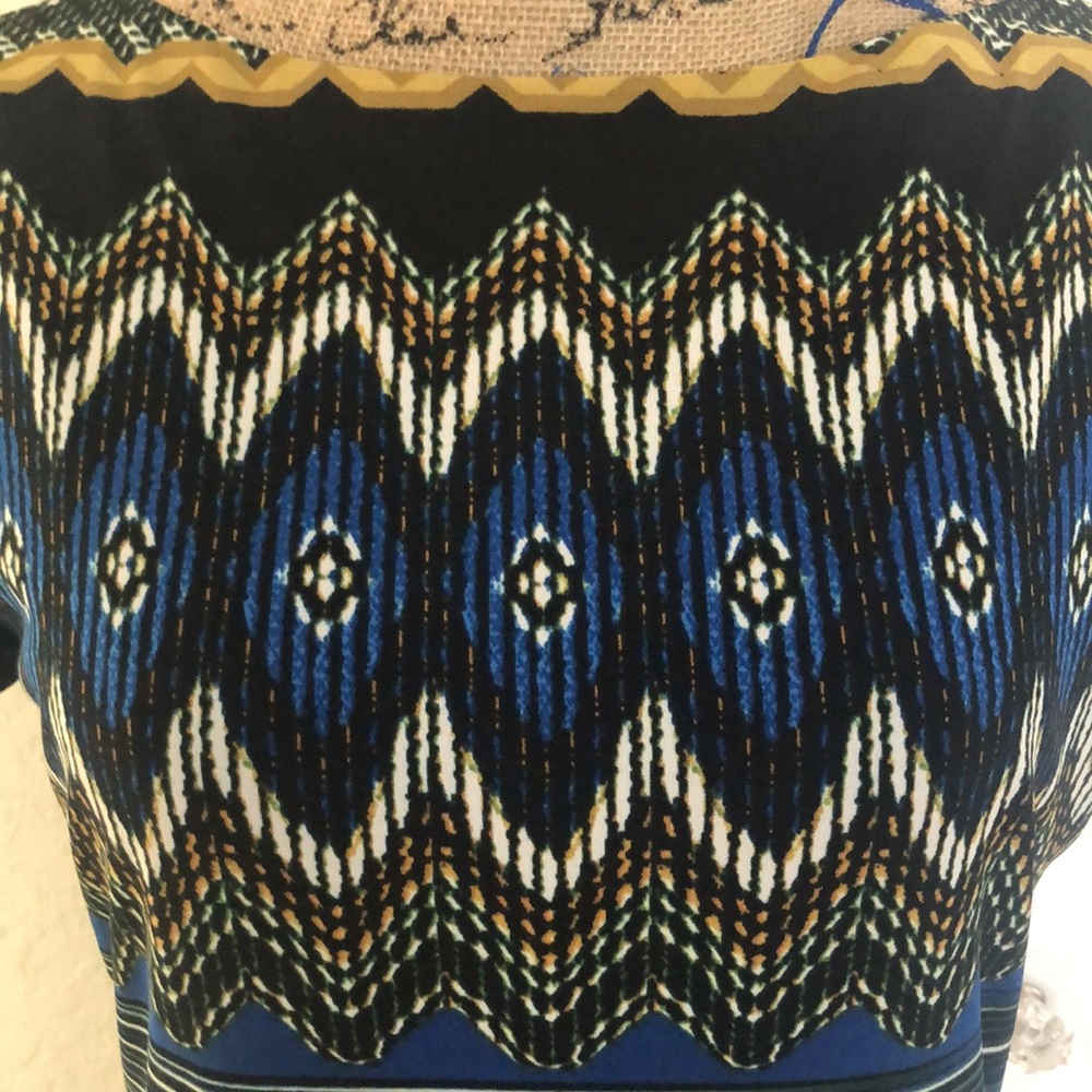 Dress - Picture 2 of 5